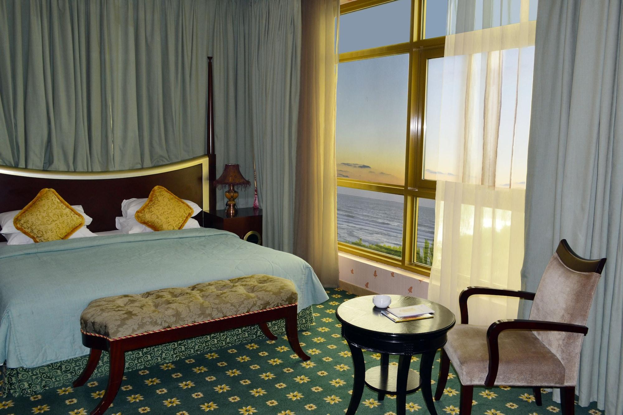 Sahara Beach Resort & Spa Sharjah Exterior photo A bedroom in the hotel