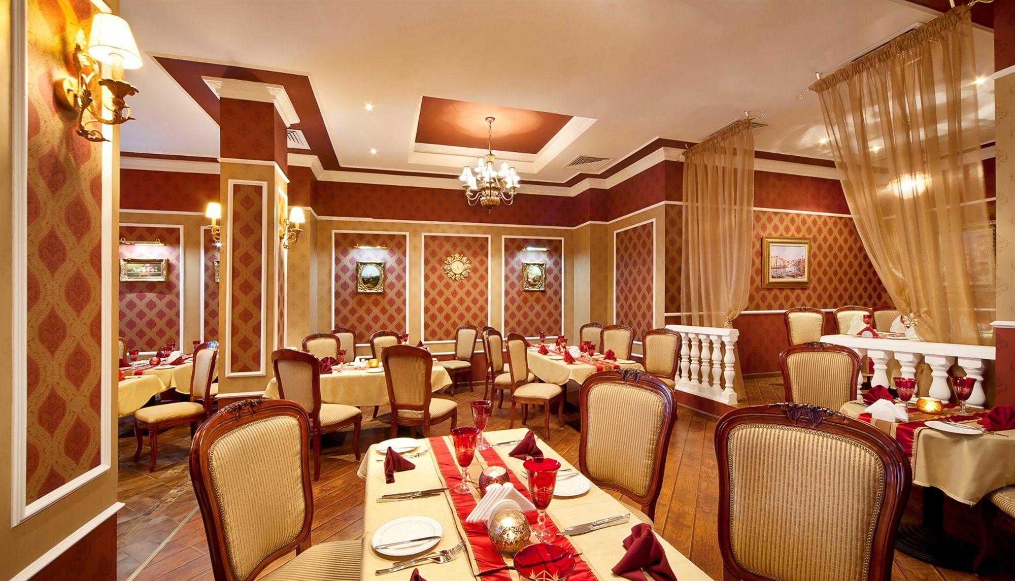Sahara Beach Resort & Spa Sharjah Exterior photo The interior of a restaurant in India