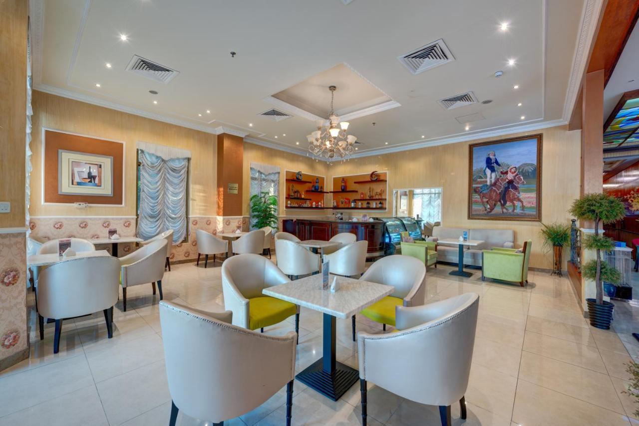 Sahara Beach Resort & Spa Sharjah Exterior photo The lounge at the airport