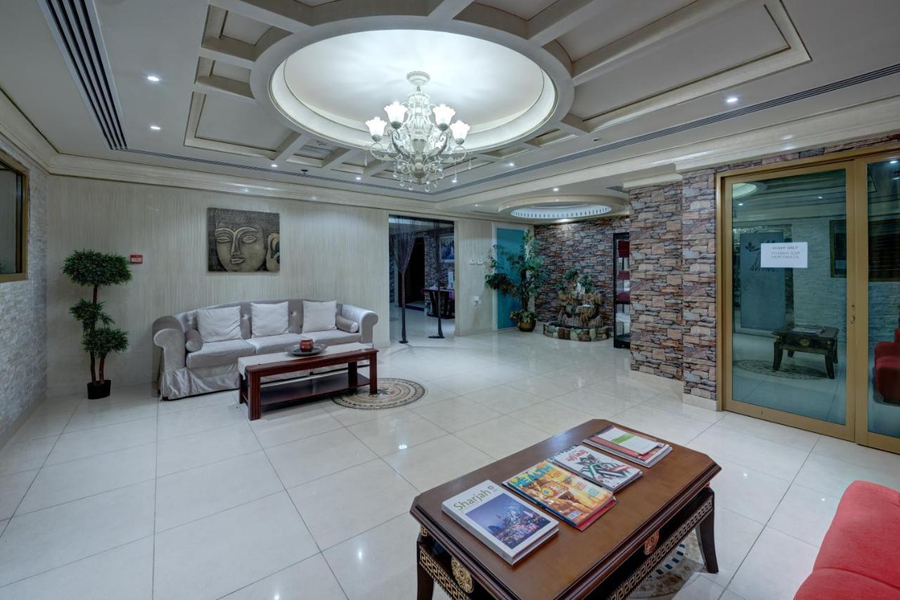 Sahara Beach Resort & Spa Sharjah Exterior photo Lobby