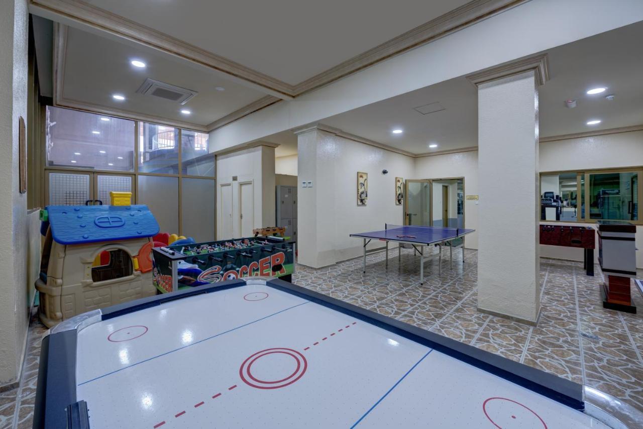 Sahara Beach Resort & Spa Sharjah Exterior photo The game room